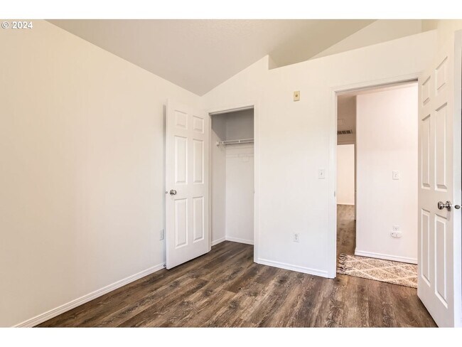 Building Photo - Charming Two-Story Home with Open Layout, ...