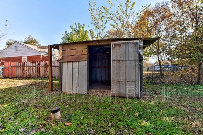 Building Photo - 432 Babb Dr