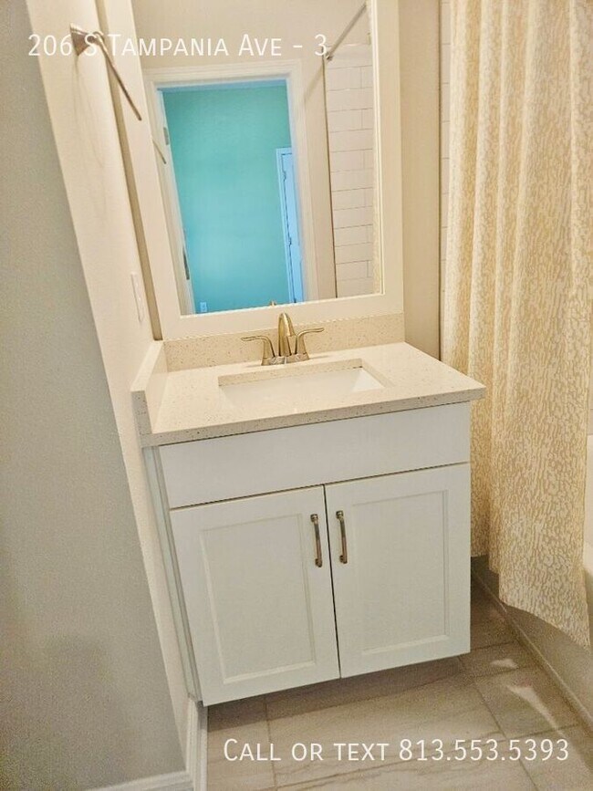 Building Photo - 206 S Tampania Ave