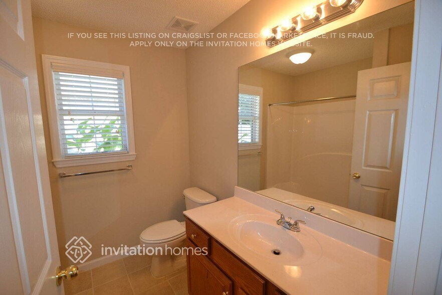 Building Photo - 290 Baldwin Ct