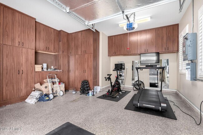 Building Photo - 4935 W Yearling Rd