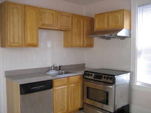 Building Photo - 3 Warwick St