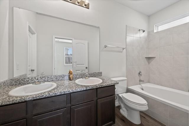 Building Photo - 5513 Topwater Trl