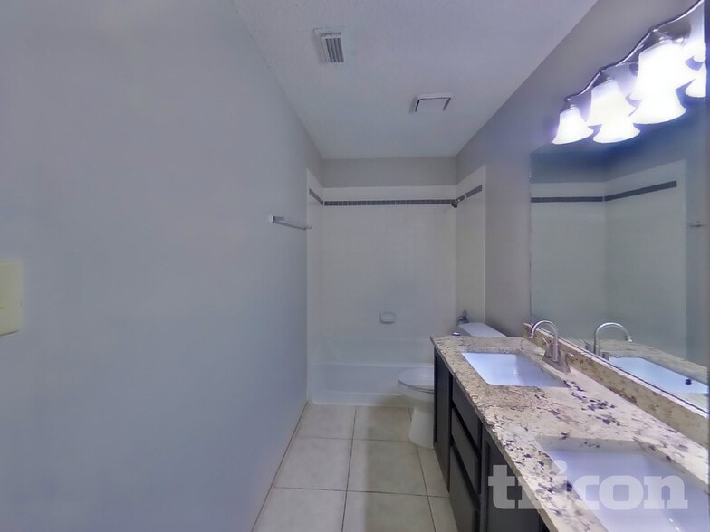 Building Photo - 4827 Fern Lake