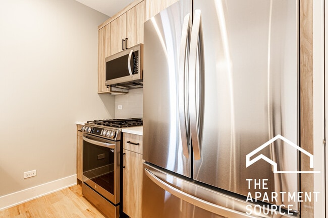 Building Photo - 2457 W Logan Blvd