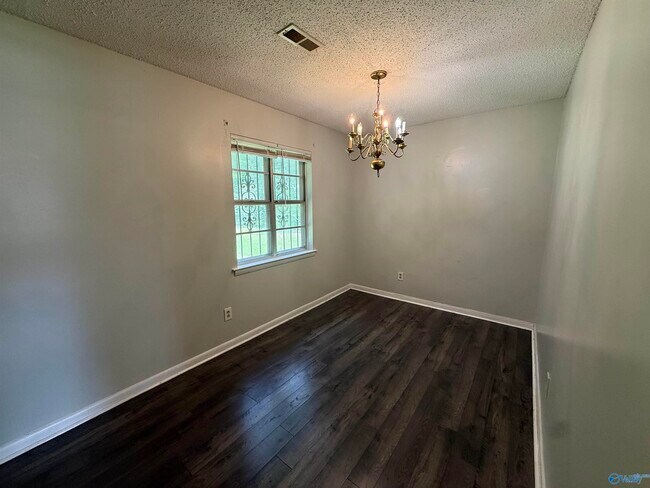 Building Photo - 5020 Ortega Cir NW