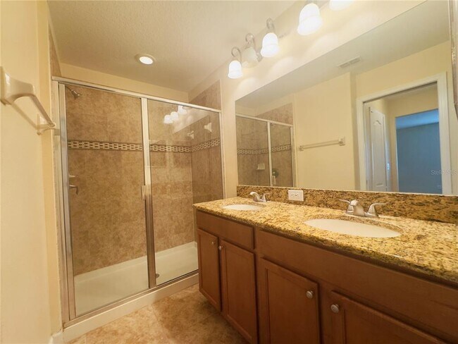 Building Photo - 2832 Adelaide Ct