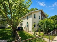 Building Photo - 3632 Ash St