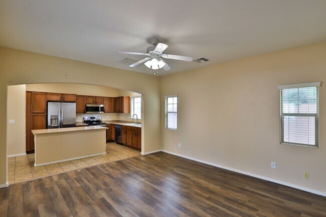 Building Photo - 501 N Citrus Ln