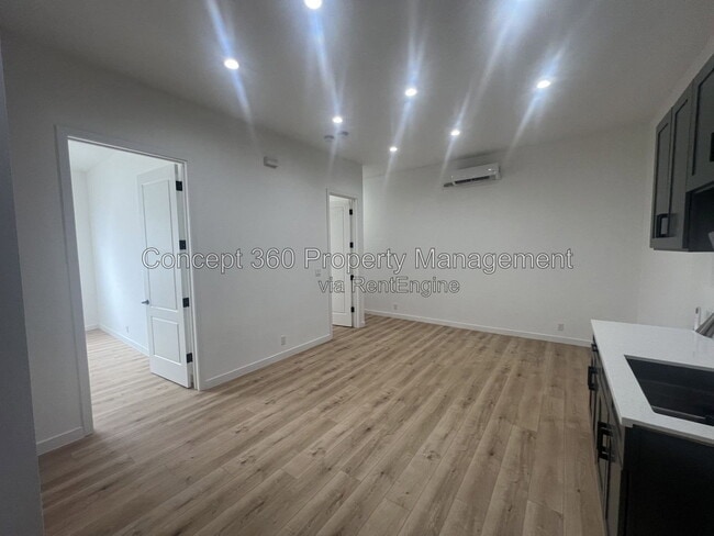 Building Photo - 5512 N Long Beach Blvd