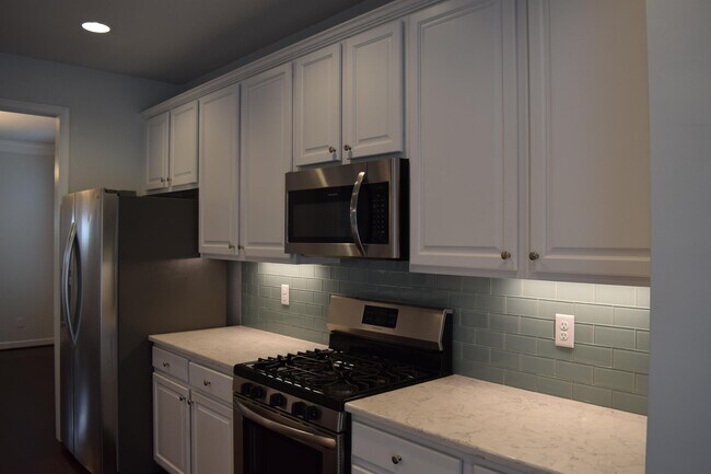 Building Photo - 139 Wineberry Wy