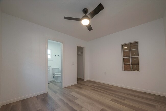 Building Photo - 3320 Hays St