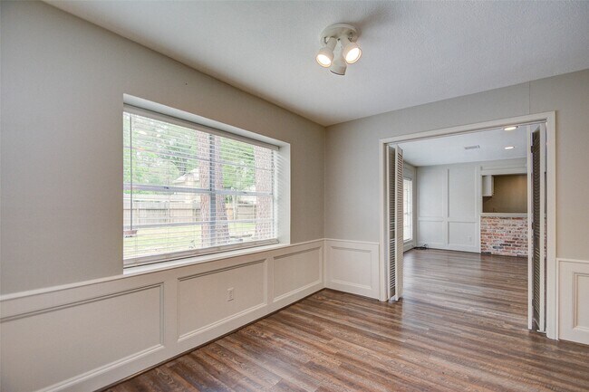 Building Photo - 6206 Rippling Hollow Dr