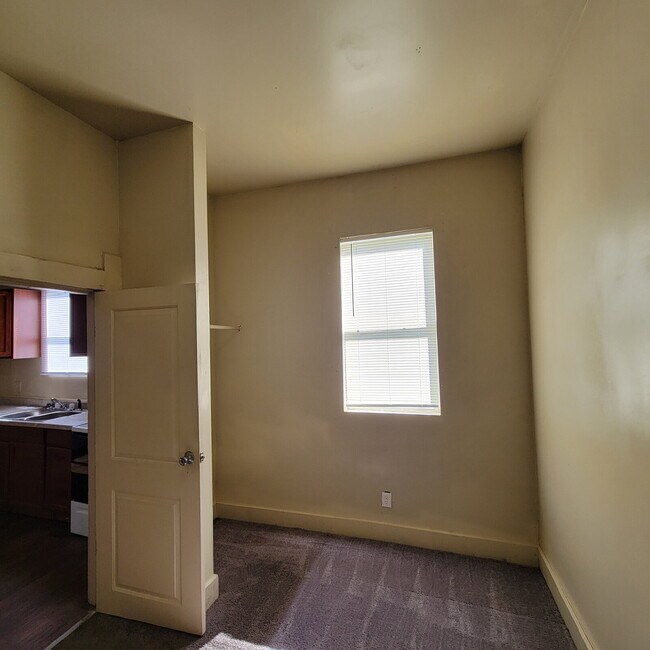 Building Photo - West Indy 3BR/2BA Home ready to LEASE!