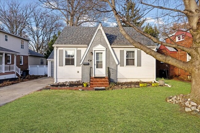 Primary Photo - 51 George St