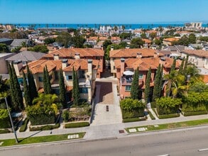 Building Photo - 617 S Pacific Coast Hwy