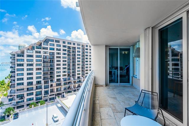 Building Photo - 808 Brickell Key Dr