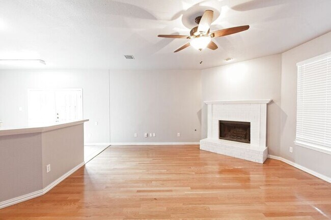Building Photo - 9220 Norman Dr