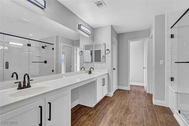 Building Photo - 1481 Rancho Ridge Dr