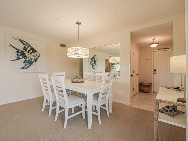 Building Photo - 1700 Ocean Dr