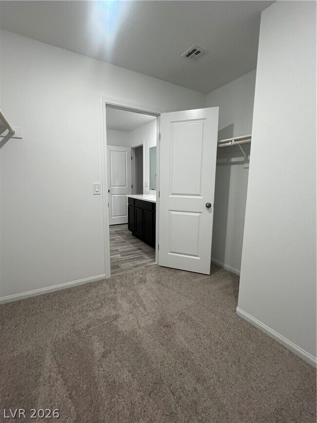 Building Photo - 7668 Loftwood Ave