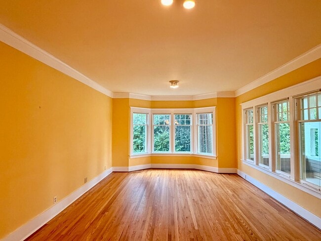 Building Photo - ROJAS