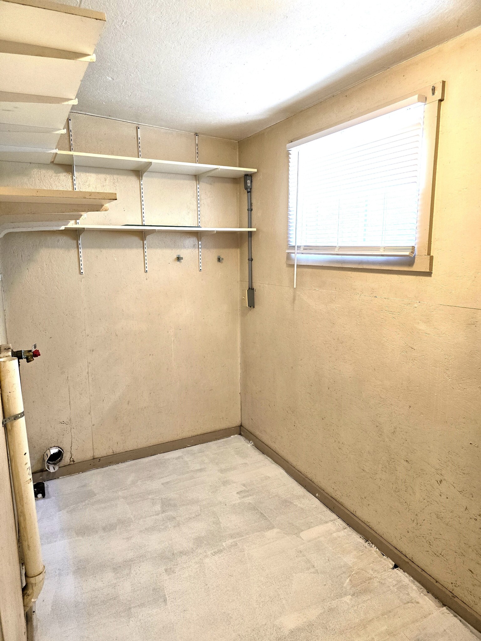 Building Photo - 224 N 13th St