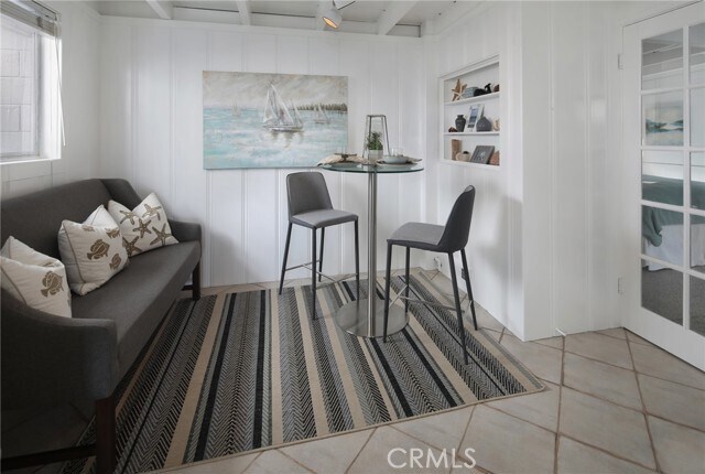 Building Photo - 2856 Rounsevel Terrace