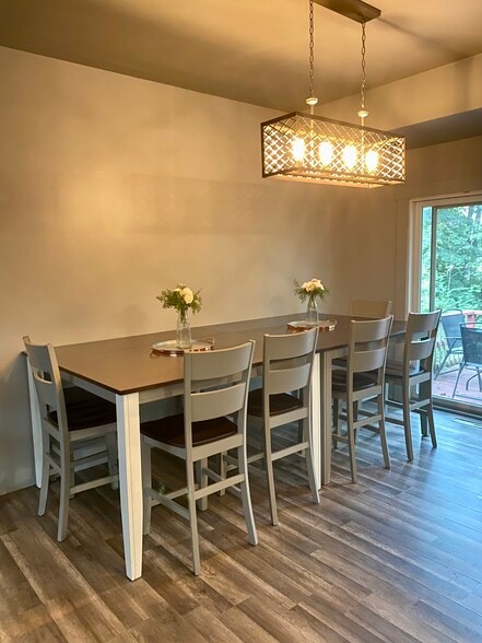 Building Photo - 23 Concord Dr