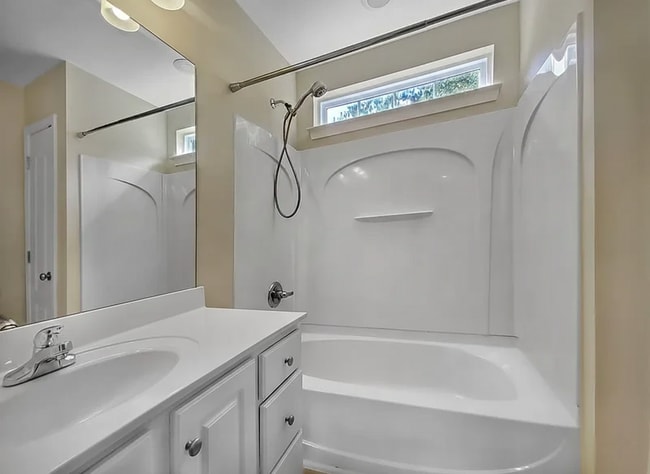 Building Photo - 412 Bridgewood Ct