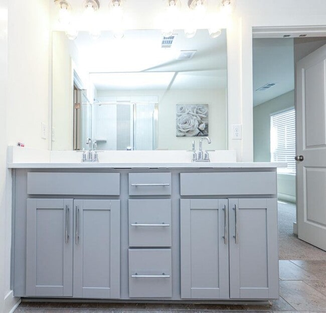 Building Photo - 7 Steelwood Ct