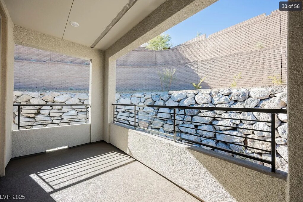 Building Photo - 2451 Altitude St