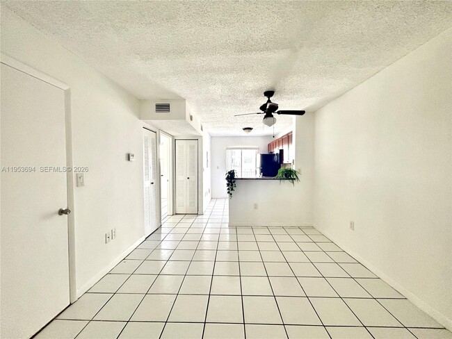 Building Photo - 2575 SW 27th Ave