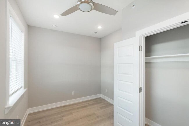 Building Photo - 2530 N Howard St