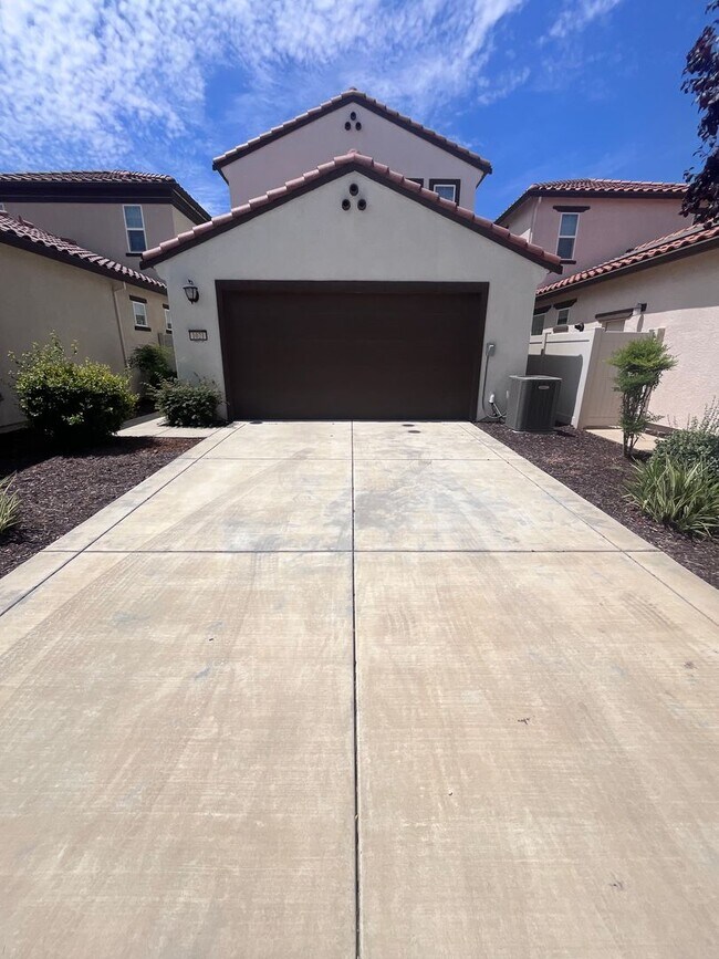 Building Photo - BEAUTIFUL HOME IN WESTPARK!!