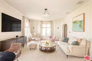 Building Photo - 1424 N Crescent Heights Blvd