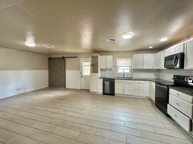 Building Photo - 5307 25th St