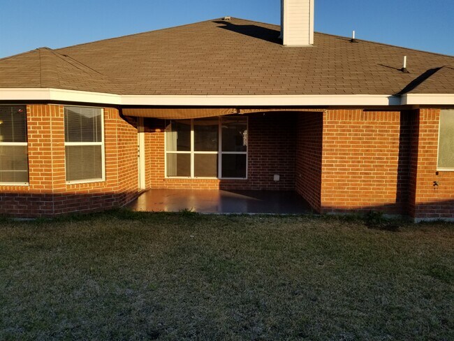 Building Photo - 3107 Lavender Ln