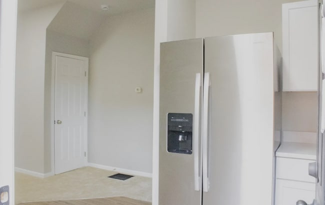 Building Photo - 50X N Patterson Park Ave #B Baltimore, MD ...