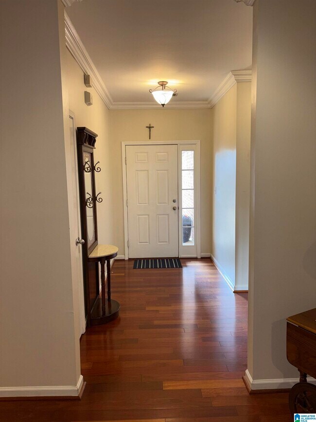 Building Photo - 805 Narrows Point Dr