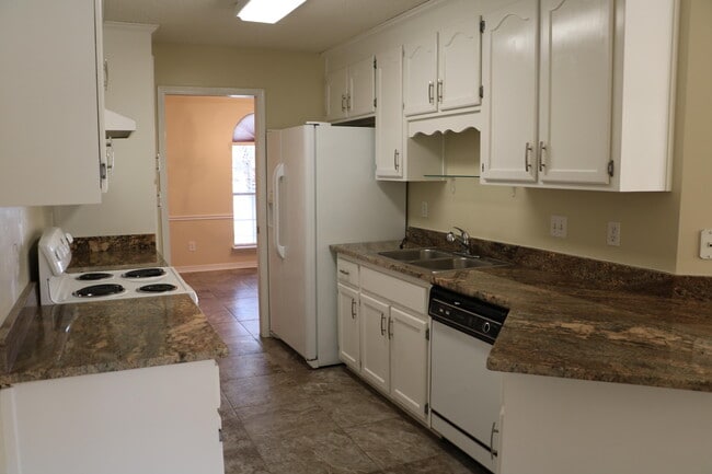 Building Photo - 1925 Catamaran Dr