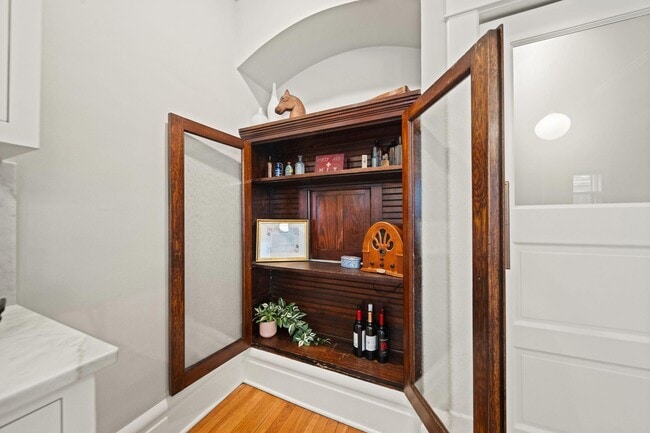 Building Photo - 503 S 3rd St