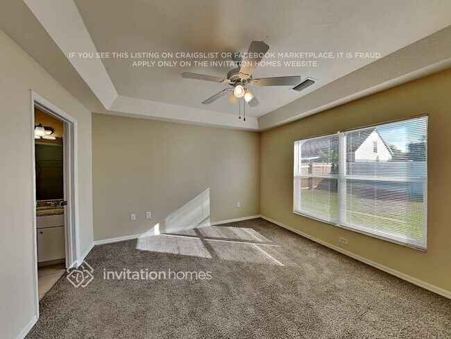 Building Photo - 7108 49th Pl E