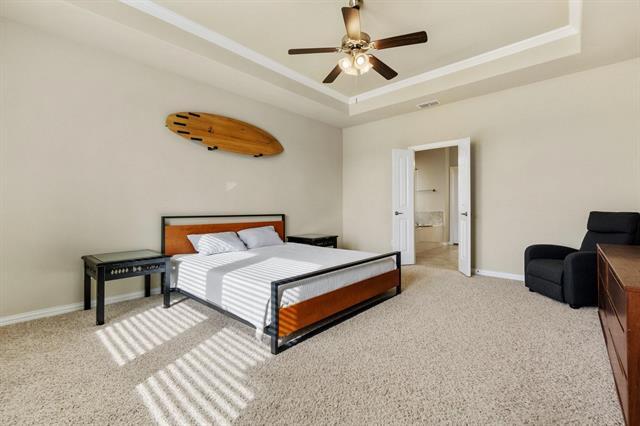Building Photo - 14829 Star Creek Dr