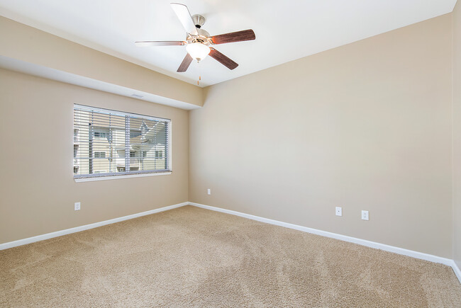 Thomas Place- Bettendorf - Bettendorf, IA | Apartment Finder