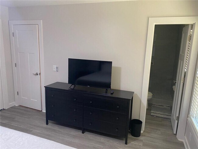 Building Photo - 1608 Willie Dr