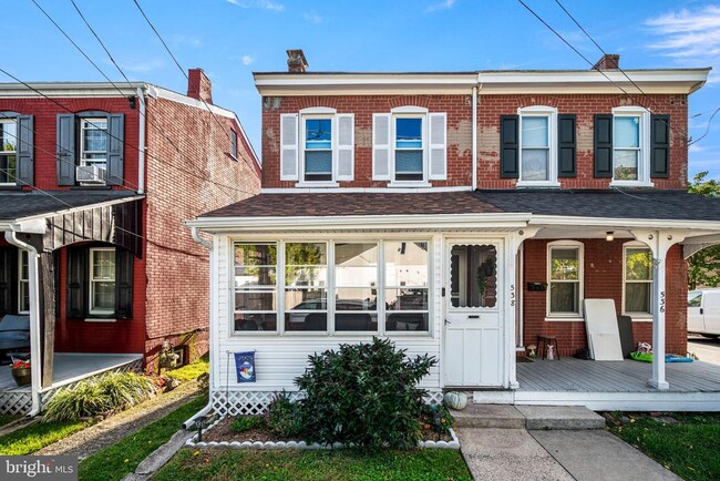 Building Photo - 538 S Adams St