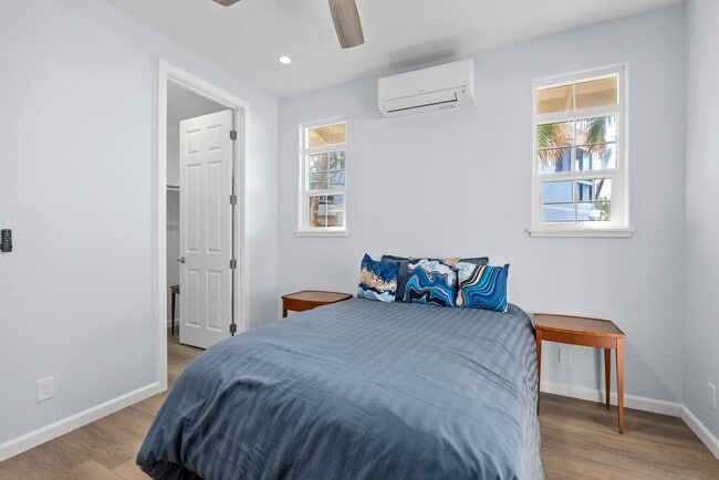 Building Photo - Furnished Luxury Ocean Front Estate in Waianae with Old Hawaii rural setting- 3 Bedrooms x 3 Bath...