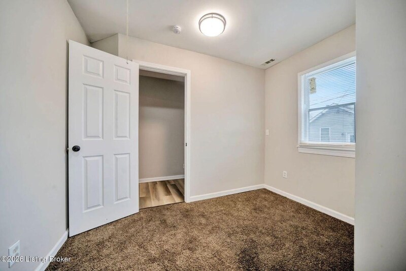 Building Photo - 1815 Columbia St