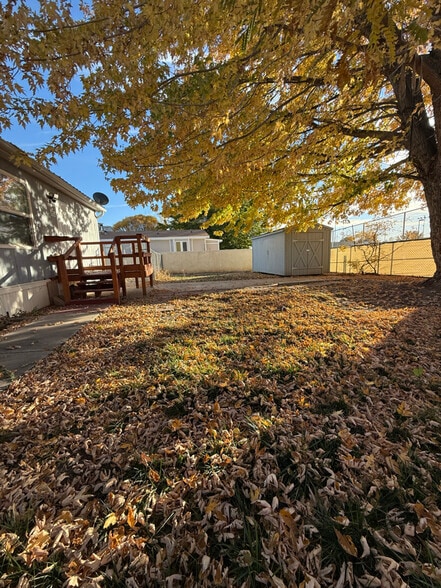 Building Photo - 605 N Executive Dr